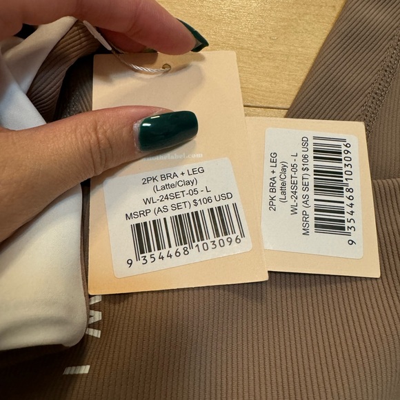 nwt wilo set - Picture 2 of 2